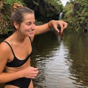 Meet your Posher, Mia